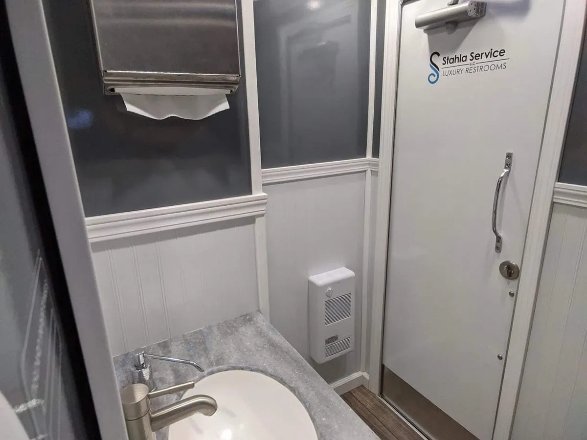 Film Set Restroom Trailers in Texas